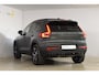 Volvo XC40 B4 211PK Automaat Plus Dark / Adaptive Cruise control / Extra getint glas / Harman Kardon / Elektrisch verstelbare stoelen met geheugen / Stoel- en stuurverwarming / Elektrisch panorama schuifdak / Trekhaak