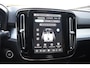 Volvo XC40 B4 211PK Automaat Plus Dark / Adaptive Cruise control / Extra getint glas / Harman Kardon / Elektrisch verstelbare stoelen met geheugen / Stoel- en stuurverwarming / Elektrisch panorama schuifdak / Trekhaak