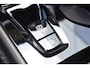 Volvo XC40 B4 211PK Automaat Plus Dark / Adaptive Cruise control / Extra getint glas / Harman Kardon / Elektrisch verstelbare stoelen met geheugen / Stoel- en stuurverwarming / Elektrisch panorama schuifdak / Trekhaak