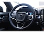 Volvo XC40 B4 211PK Automaat Plus Dark / Adaptive Cruise control / Extra getint glas / Harman Kardon / Elektrisch verstelbare stoelen met geheugen / Stoel- en stuurverwarming / Elektrisch panorama schuifdak / Trekhaak