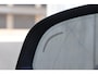 Volvo XC40 B4 211PK Automaat Plus Dark / Adaptive Cruise control / Extra getint glas / Harman Kardon / Elektrisch verstelbare stoelen met geheugen / Stoel- en stuurverwarming / Elektrisch panorama schuifdak / Trekhaak