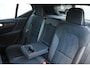 Volvo XC40 B4 211PK Automaat Plus Dark / Adaptive Cruise control / Extra getint glas / Harman Kardon / Elektrisch verstelbare stoelen met geheugen / Stoel- en stuurverwarming / Elektrisch panorama schuifdak / Trekhaak