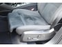 Volvo XC40 B4 211PK Automaat Plus Dark / Adaptive Cruise control / Extra getint glas / Harman Kardon / Elektrisch verstelbare stoelen met geheugen / Stoel- en stuurverwarming / Elektrisch panorama schuifdak / Trekhaak