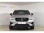 Volvo XC40 B4 211PK Automaat Plus Dark / Adaptive Cruise control / Extra getint glas / Harman Kardon / Elektrisch verstelbare stoelen met geheugen / Stoel- en stuurverwarming / Trekhaak