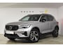 Volvo XC40 B4 211PK Automaat Plus Dark / Adaptive Cruise control / Extra getint glas / Harman Kardon / Elektrisch verstelbare stoelen met geheugen / Stoel- en stuurverwarming / Trekhaak