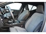 Volvo XC40 B4 211PK Automaat Plus Dark / Adaptive Cruise control / Extra getint glas / Harman Kardon / Elektrisch verstelbare stoelen met geheugen / Stoel- en stuurverwarming / Trekhaak