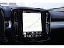 Volvo XC40 B4 211PK Automaat Plus Dark / Adaptive Cruise control / Extra getint glas / Harman Kardon / Elektrisch verstelbare stoelen met geheugen / Stoel- en stuurverwarming / Trekhaak