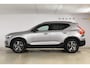 Volvo XC40 B4 211PK Automaat Plus Dark / Adaptive Cruise control / Extra getint glas / Harman Kardon / Elektrisch verstelbare stoelen met geheugen / Stoel- en stuurverwarming / Trekhaak