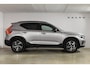 Volvo XC40 B4 211PK Automaat Plus Dark / Adaptive Cruise control / Extra getint glas / Harman Kardon / Elektrisch verstelbare stoelen met geheugen / Stoel- en stuurverwarming / Trekhaak