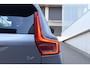Volvo XC40 B4 211PK Automaat Plus Dark / Adaptive Cruise control / Extra getint glas / Harman Kardon / Elektrisch verstelbare stoelen met geheugen / Stoel- en stuurverwarming / Trekhaak