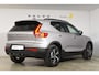 Volvo XC40 B4 211PK Automaat Plus Dark / Adaptive Cruise control / Extra getint glas / Harman Kardon / Elektrisch verstelbare stoelen met geheugen / Stoel- en stuurverwarming / Trekhaak
