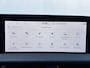 Kia EV6 Edition 77.4 kWh / SOH 100% / Fabrieksgarantie tot 18-06-2032 / 1.600 kg trekgewicht / Android Auto & Apple Carplay / Navigatie / Cruise Control Adaptief / Climate Control / DAB / Draadloze Telefoonlader / Camera / Parkeerassistent / 19" Lichtmetalen Wielen / Keyless entry & start /