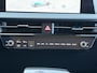 Kia EV6 Edition 77.4 kWh / SOH 100% / Fabrieksgarantie tot 18-06-2032 / 1.600 kg trekgewicht / Android Auto & Apple Carplay / Navigatie / Cruise Control Adaptief / Climate Control / DAB / Draadloze Telefoonlader / Camera / Parkeerassistent / 19" Lichtmetalen Wielen / Keyless entry & start /