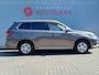 Mitsubishi Outlander 2.4 PHEV Pure | TREKHAAK AFNEEMBAAR | CAMERA | PDC |  Wij bieden financiering mogelijkheden aan.