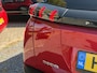 Peugeot 2008 1.2 PureTech Allure ✓Recent beurt gehad✓D-riem vv in 06-2025✓Camera°360✓Draadloze telefoonlader✓Carplay✓Keyless✓Automaat✓Trekhaak✓Halfleder✓Navi✓Clima✓Cruise✓131pk✓Lm velgen✓2e Eigenaar✓Pdc V+A✓Rijstrooksensor✓N.A.P✓Apk tot 04-2028