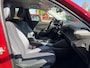 Peugeot 2008 1.2 PureTech Allure ✓Recent beurt gehad✓D-riem vv in 06-2025✓Camera°360✓Draadloze telefoonlader✓Carplay✓Keyless✓Automaat✓Trekhaak✓Halfleder✓Navi✓Clima✓Cruise✓131pk✓Lm velgen✓2e Eigenaar✓Pdc V+A✓Rijstrooksensor✓N.A.P✓Apk tot 04-2028