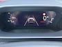 Peugeot 2008 1.2 PureTech Allure ✓Recent beurt gehad✓D-riem vv in 06-2025✓Camera°360✓Draadloze telefoonlader✓Carplay✓Keyless✓Automaat✓Trekhaak✓Halfleder✓Navi✓Clima✓Cruise✓131pk✓Lm velgen✓2e Eigenaar✓Pdc V+A✓Rijstrooksensor✓N.A.P✓Apk tot 04-2028