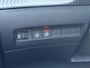 Peugeot 2008 1.2 PureTech Allure ✓Recent beurt gehad✓D-riem vv in 06-2025✓Camera°360✓Draadloze telefoonlader✓Carplay✓Keyless✓Automaat✓Trekhaak✓Halfleder✓Navi✓Clima✓Cruise✓131pk✓Lm velgen✓2e Eigenaar✓Pdc V+A✓Rijstrooksensor✓N.A.P✓Apk tot 04-2028