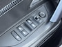 Peugeot 2008 1.2 PureTech Allure ✓Recent beurt gehad✓D-riem vv in 06-2025✓Camera°360✓Draadloze telefoonlader✓Carplay✓Keyless✓Automaat✓Trekhaak✓Halfleder✓Navi✓Clima✓Cruise✓131pk✓Lm velgen✓2e Eigenaar✓Pdc V+A✓Rijstrooksensor✓N.A.P✓Apk tot 04-2028