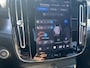 Volvo XC40 B4 Plus Dark | Harman / Kardon | Trekhaak | Power Seats | Adaptieve Cruise Control | Panoramadak |