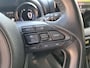 Toyota Yaris 1.5 Hybrid Executive DODEHOEK PARELMOER SPORTSTOELEN STOELVERWARMING PDC LED