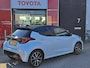 Toyota Yaris 1.5 Hybrid Executive DODEHOEK PARELMOER SPORTSTOELEN STOELVERWARMING PDC LED