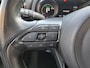 Toyota Yaris 1.5 Hybrid Executive DODEHOEK PARELMOER SPORTSTOELEN STOELVERWARMING PDC LED