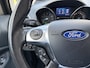 Ford Grand C-Max 1.0i Edition Plus 7-Persoons 6-Bak 126 PK. Mooie en goed onderhouden auto van de eerste eigenaar !!! Alle keuringen toegestaan !!