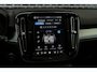 Volvo XC40 2.0 B4 Plus Dark | Trekhaak | Panoramadak | Harman Kardon Audio | Achteruitrijcamera | Parkeersensoren | Keyless Entry | Elektrische Achterklep | Elektrisch Verstelbare Voorstoelen | Stoelverwarming | Google Navigatie | Apple Carplay | Android Auto | Lichtmetalen Velgen 18 inch