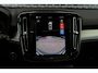 Volvo XC40 2.0 B4 Plus Dark | Trekhaak | Panoramadak | Harman Kardon Audio | Achteruitrijcamera | Parkeersensoren | Keyless Entry | Elektrische Achterklep | Elektrisch Verstelbare Voorstoelen | Stoelverwarming | Google Navigatie | Apple Carplay | Android Auto | Lichtmetalen Velgen 18 inch