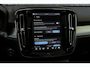 Volvo XC40 2.0 B4 Plus Dark | Trekhaak | Panoramadak | Harman Kardon Audio | Achteruitrijcamera | Parkeersensoren | Keyless Entry | Elektrische Achterklep | Elektrisch Verstelbare Voorstoelen | Stoelverwarming | Google Navigatie | Apple Carplay | Android Auto | Lichtmetalen Velgen 18 inch
