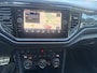Volkswagen T-Roc 1.5 TSI Sport Business R Automaat,navi,Trekhaak,Stoelverwarming,18Inch Bj 2019 Hoge Zit 150 pk