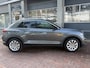 Volkswagen T-Roc 1.5 TSI Sport Business R Automaat,navi,Trekhaak,Stoelverwarming,18Inch Bj 2019 Hoge Zit 150 pk