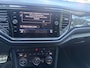Volkswagen T-Roc 1.5 TSI Sport Business R Automaat,navi,Trekhaak,Stoelverwarming,18Inch Bj 2019 Hoge Zit 150 pk
