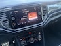 Volkswagen T-Roc 1.5 TSI Sport Business R Automaat,navi,Trekhaak,Stoelverwarming,18Inch Bj 2019 Hoge Zit 150 pk