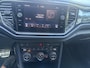 Volkswagen T-Roc 1.5 TSI Sport Business R Automaat,navi,Trekhaak,Stoelverwarming,18Inch Bj 2019 Hoge Zit 150 pk