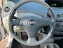 Toyota Yaris 1.3-16V VVT-I LUNA