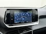 Peugeot e-208 EV 5Drs 50kWh All-Season Banden Navi Apple Carplay Android Auto Ecc Cruise Control Active SOH 87% Bluetooth Regen-Lichtsensor DAB Led Isofix 1e Eigenaar Origineel Nederlandse Auto