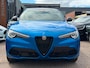 Alfa Romeo Stelvio 2.0 T AWD Veloce - SCHUIFDAK - MISANO BLAUW - HARMAN KARDON - 20'' - LEER - SPORTSTOELEN