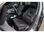 Volvo V60 2.0 T3 Momentum | Leder | Bi-Xenon | 66.000 km! | Dealeronderhouden