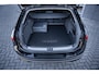 Volkswagen Passat Variant Business - eHybrid | 'App-Connect' draadloze smartphone integratie | Afstandscontrolesysteem (Front Assist) | Automatische afstandsregeling (Adaptive Cruise Control)