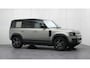 Land Rover Defender 110 2.0 P400e 110 SE | Head-up | Meridian | Panoramadak | Trekhaak | Cold Climate | Black Exterior Pack