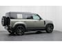 Land Rover Defender 110 2.0 P400e 110 SE | Head-up | Meridian | Panoramadak | Trekhaak | Cold Climate | Black Exterior Pack