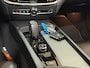 Volvo V60 2.0 B3 R-Design | Panoramadak | Harman Kardon | 360 Camera | Apple carplay & Android Auto