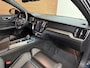 Volvo V60 2.0 B3 R-Design | Panoramadak | Harman Kardon | 360 Camera | Apple carplay & Android Auto
