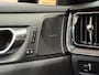 Volvo V60 2.0 B3 R-Design | Panoramadak | Harman Kardon | 360 Camera | Apple carplay & Android Auto