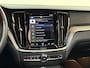 Volvo V60 2.0 B3 R-Design | Panoramadak | Harman Kardon | 360 Camera | Apple carplay & Android Auto