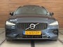 Volvo V60 2.0 B3 R-Design | Panoramadak | Harman Kardon | 360 Camera | Apple carplay & Android Auto