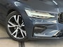 Volvo V60 2.0 B3 R-Design | Panoramadak | Harman Kardon | 360 Camera | Apple carplay & Android Auto