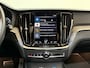 Volvo V60 2.0 B3 R-Design | Panoramadak | Harman Kardon | 360 Camera | Apple carplay & Android Auto